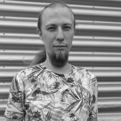 Денис Оленін